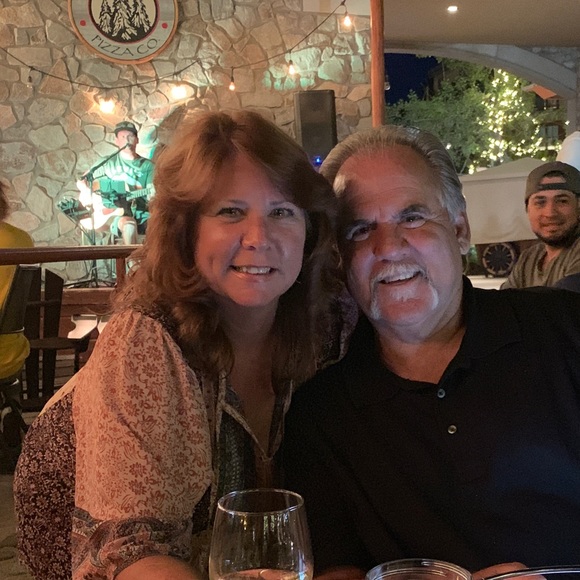 Meet your Posher, Laura - Picture 1 of 1